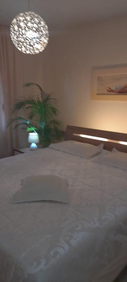 Thumbnail-4 Zimmer Wohnung zu verkaufen *renoviert & gepflegt* möbeliert