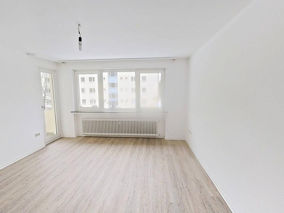 Thumbnail-Gemütliche 3-Zimmer-Wohnung mit BALKON und TAGESLICHTBAD