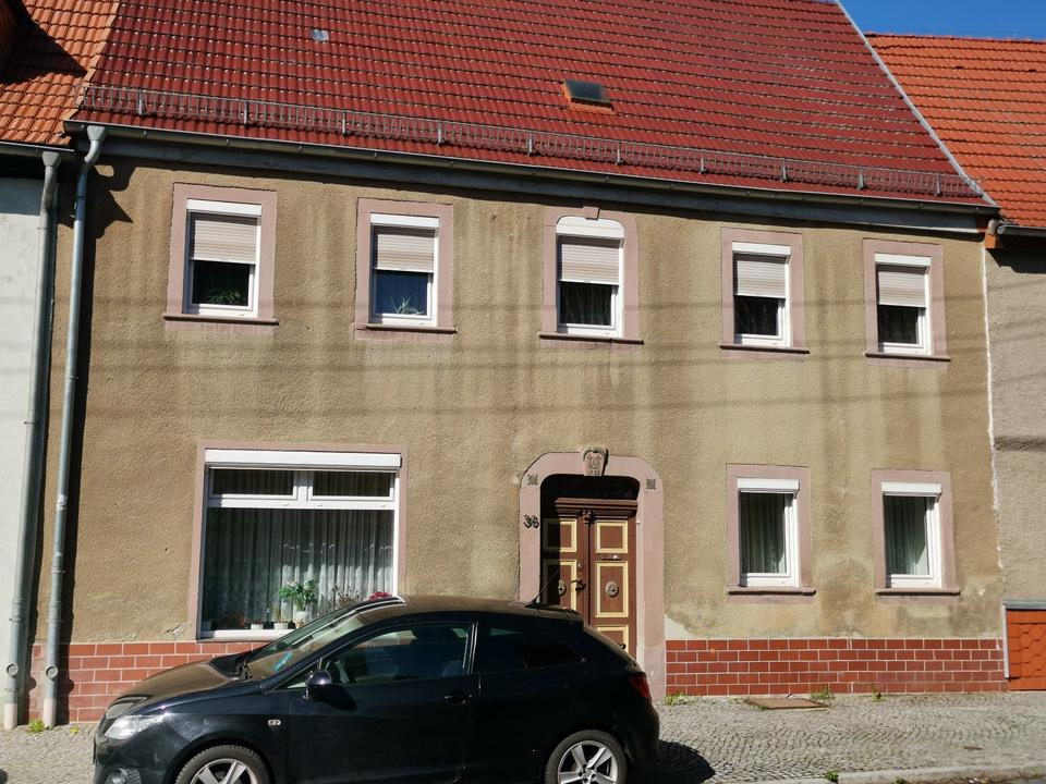 Thumbnail-Großes Massives Einfamilienhaus zu verkaufen
