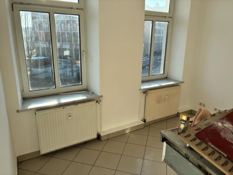 Thumbnail-Helle 1-Zimmer Apartment zur Miete in der Wurzner Str.