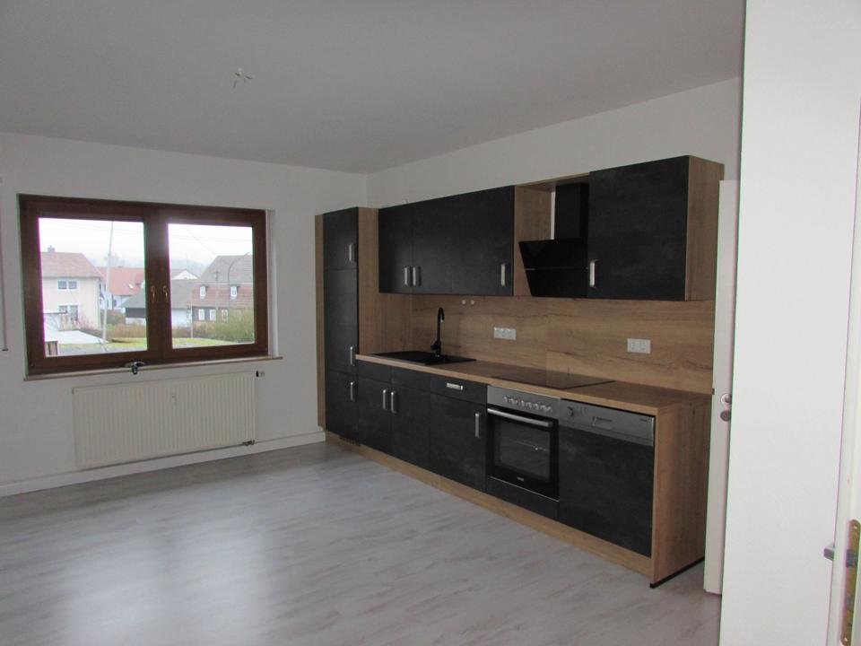 Thumbnail-Schöne 3 Zimmer Wohnung in Stockheim OT zu vermieten