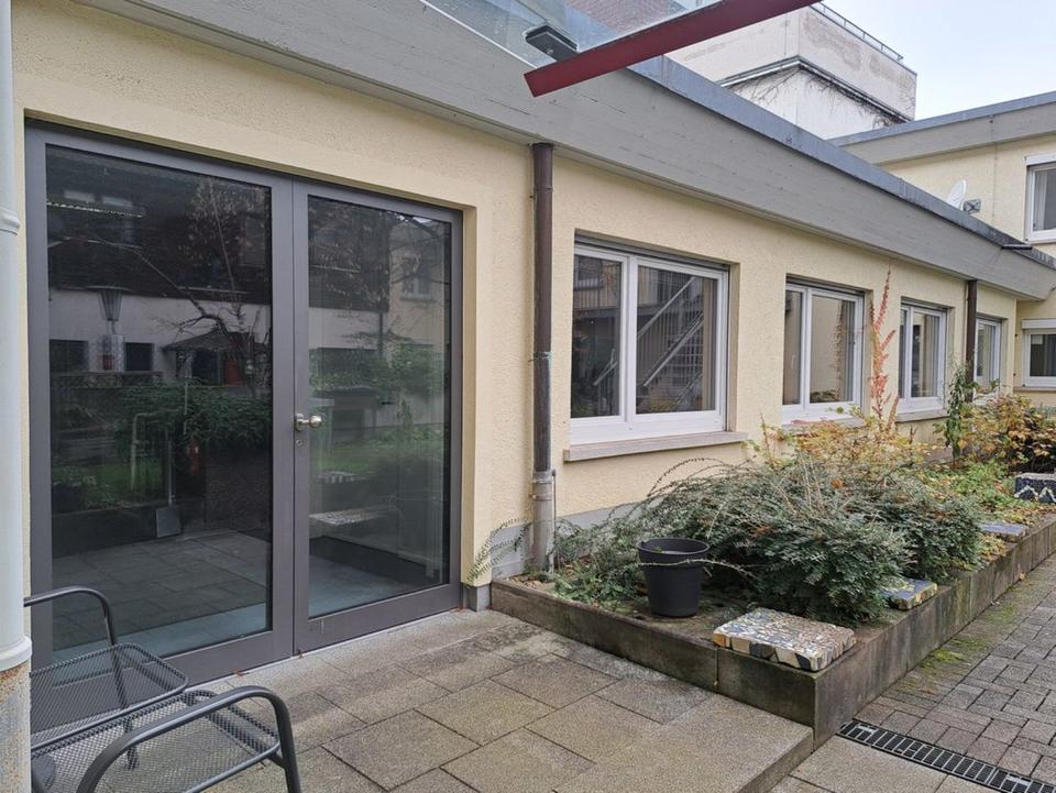 Thumbnail-Büro-Gewerbefläche FR Innenstadt - 164 qm im EG + 68 qm Keller