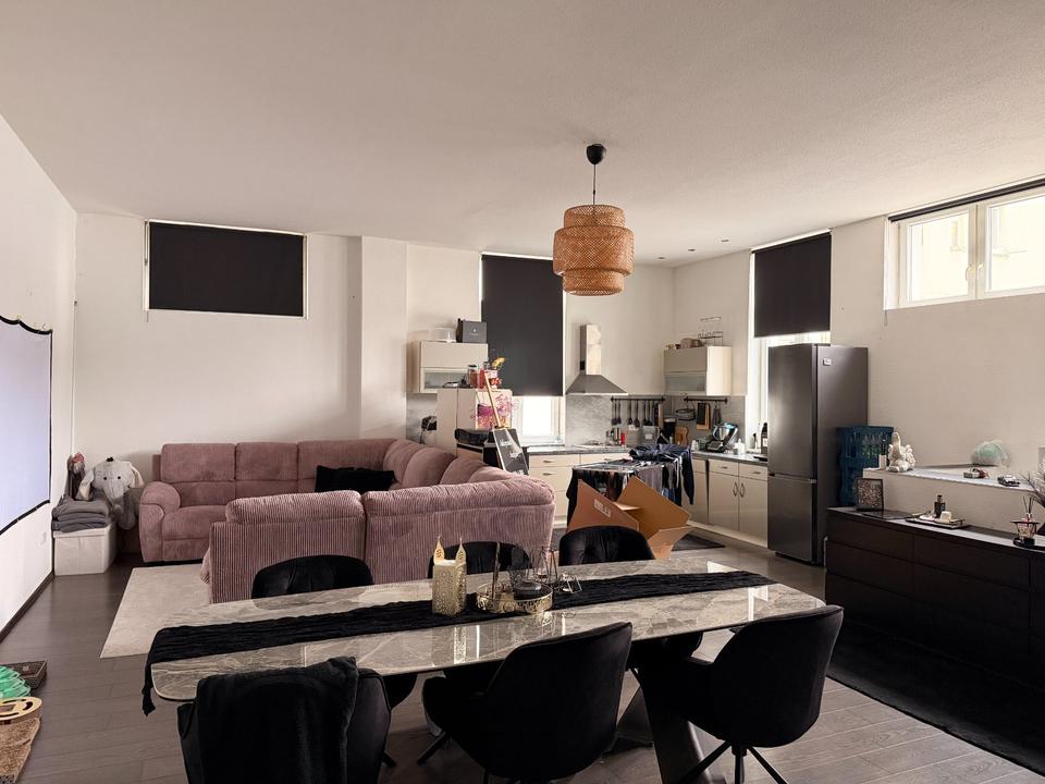 Thumbnail-Wohnung Offenbach 2 Zimmer 105 qm 8,5k vb Übername Möbel !!!!!!!!