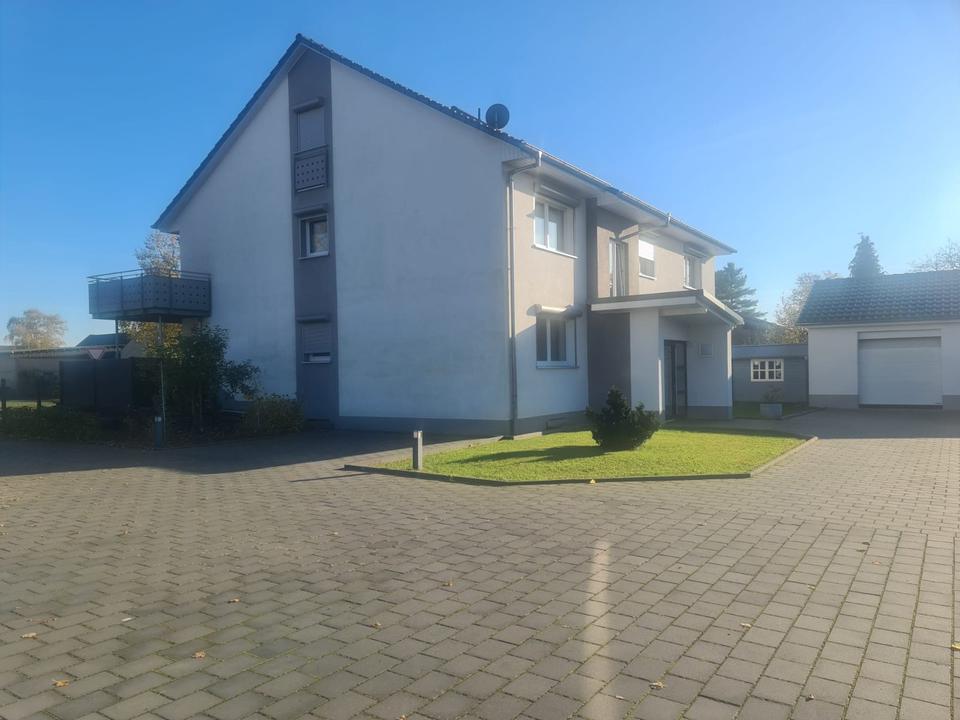 Thumbnail-Attraktive 2-Zimmer-Wohnung mit eigenem Garten EG