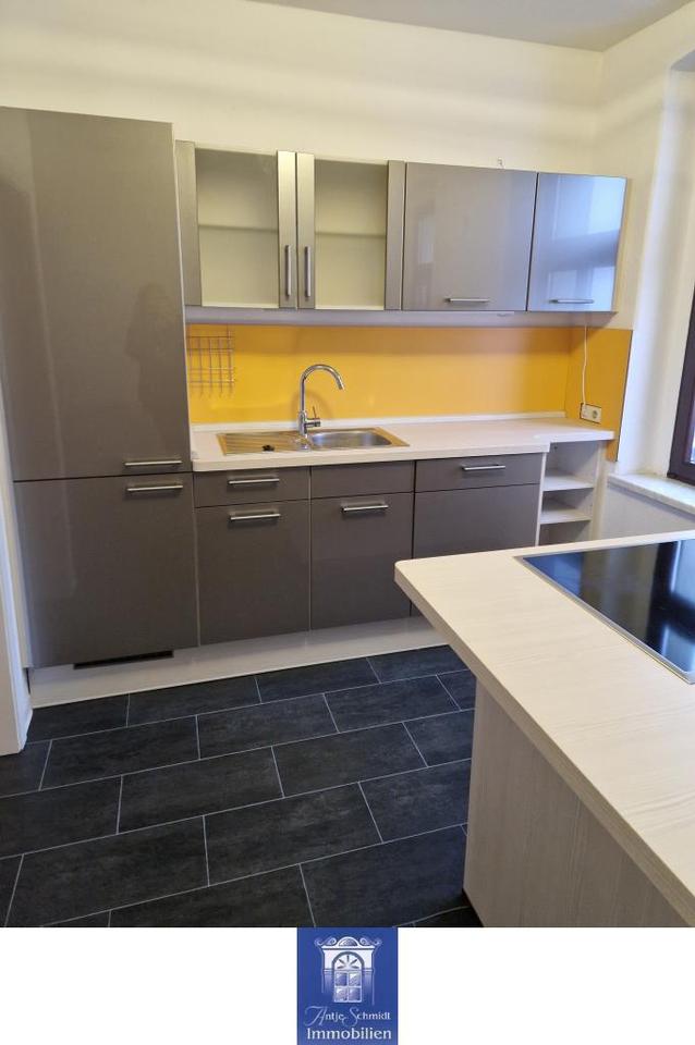 Thumbnail-Großzügige 3-Zimmerwohnung mit Wohnküche und zwei Bädern in zentraler Lage!