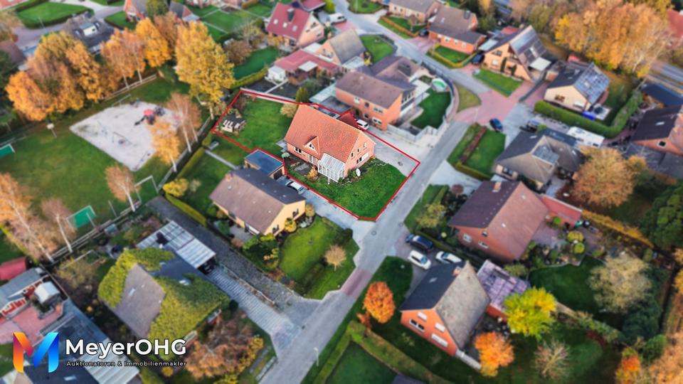 Thumbnail-Freistehendes Einfamilienhaus mit Wintergarten, Garage & großem Garten in Jemgum