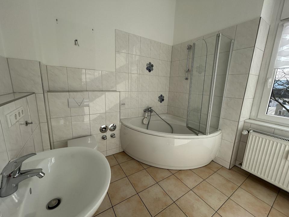 Thumbnail-Wohnen am Nordpark. Schöne 2-Zi.-Wohnung mit Küche, Diele, Wannenbad mit Fenster & Sonnen Balkon.