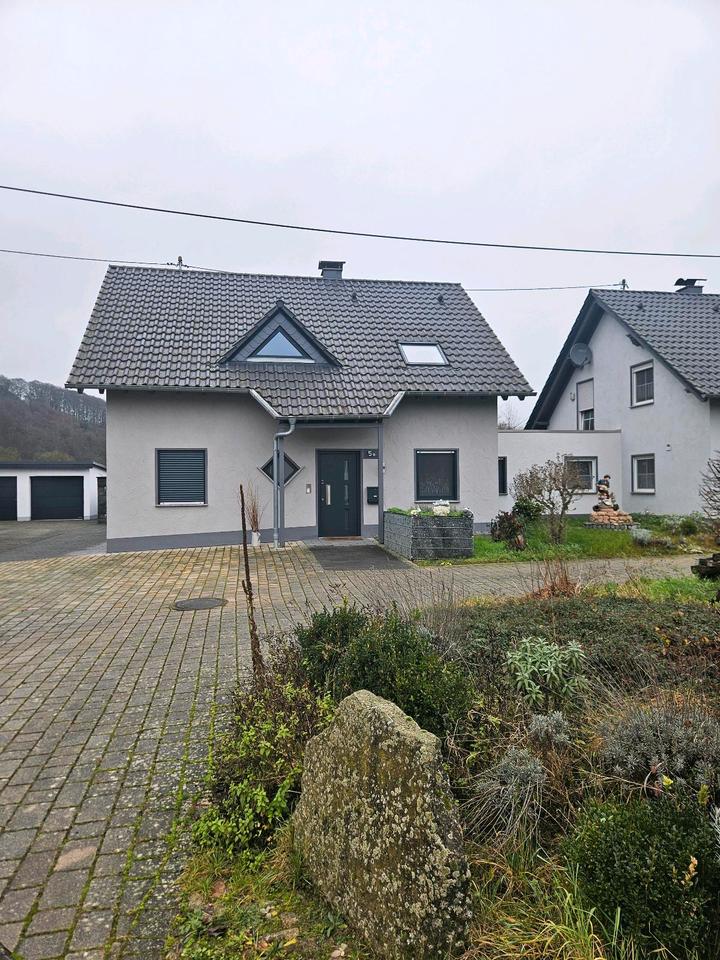 Thumbnail-Neuwertiges Einfamilienhaus