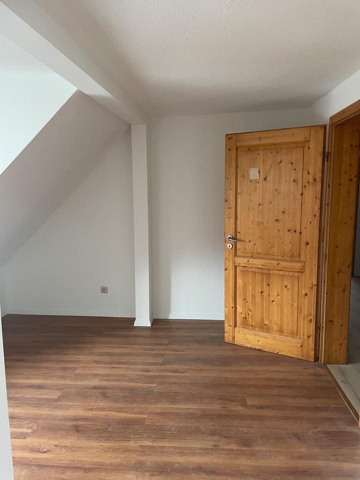 Thumbnail-4-Zimmer-Dachgeschosswohnung in Idar-Oberstein (Idar) – ca. 98 m²