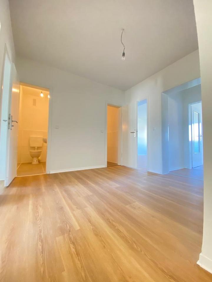 Thumbnail-*** ERSTBEZUG NACH SANIERUNG *** Sehr helle 3-Zimmer-Wohnung *** Zentrale Lage in Marl-Drewer ***