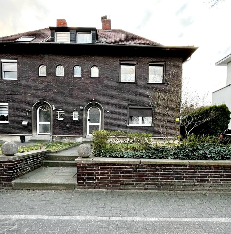 Thumbnail-Doppelhaushälfte mit viel Platz und großem Garten ohne Provision