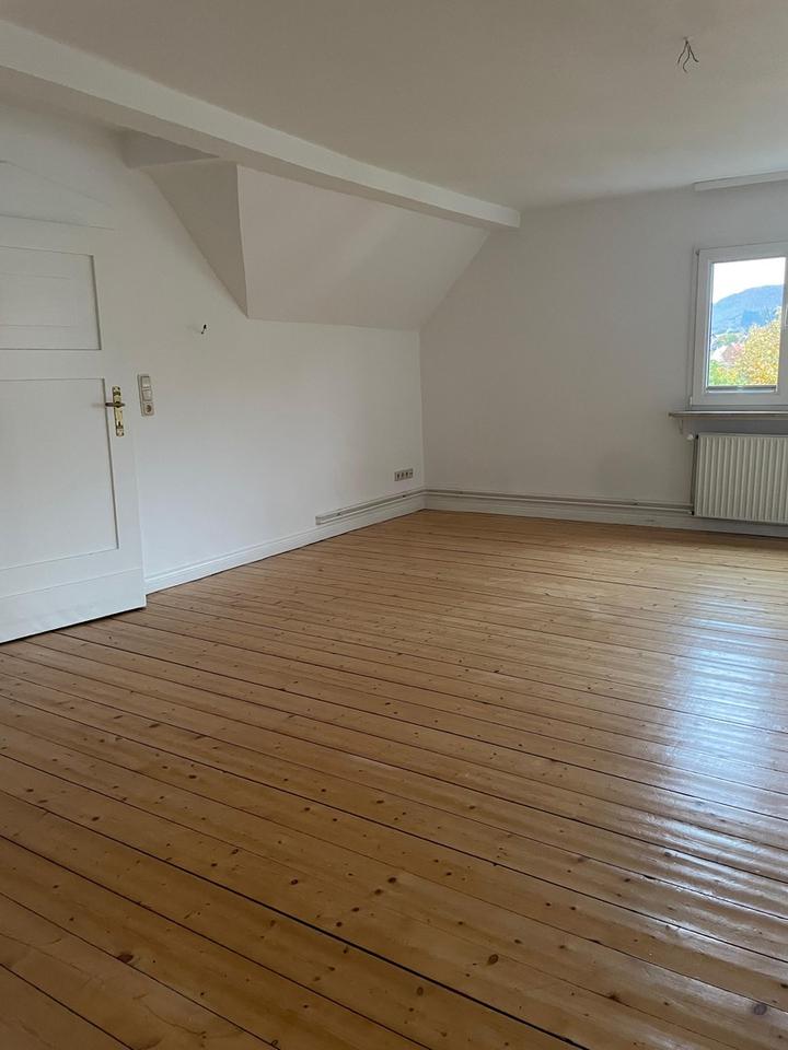 Thumbnail-4-Zimmer-Altbauwohnung mit Balkon und Bergblick in Bad Harzburg – 3. OG – 118 m²