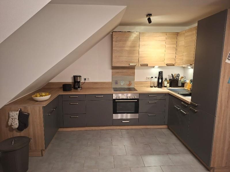 Thumbnail-Schöne 3 Zimmer-Dachgeschoßwohnung...gute Ausstattung...ruhige Lage...Roßtal...!!!