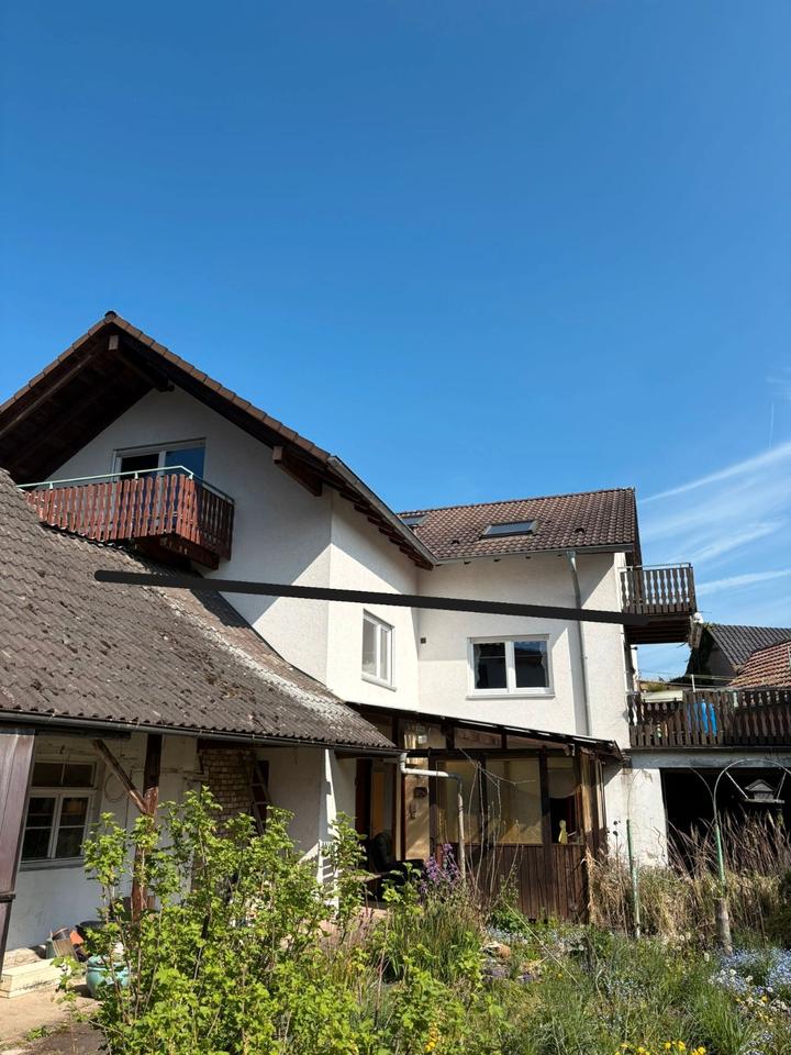 Thumbnail-Helle 2,5-Zimmer Dachgeschosswohnung (80 m²) mit Balkon & Garage