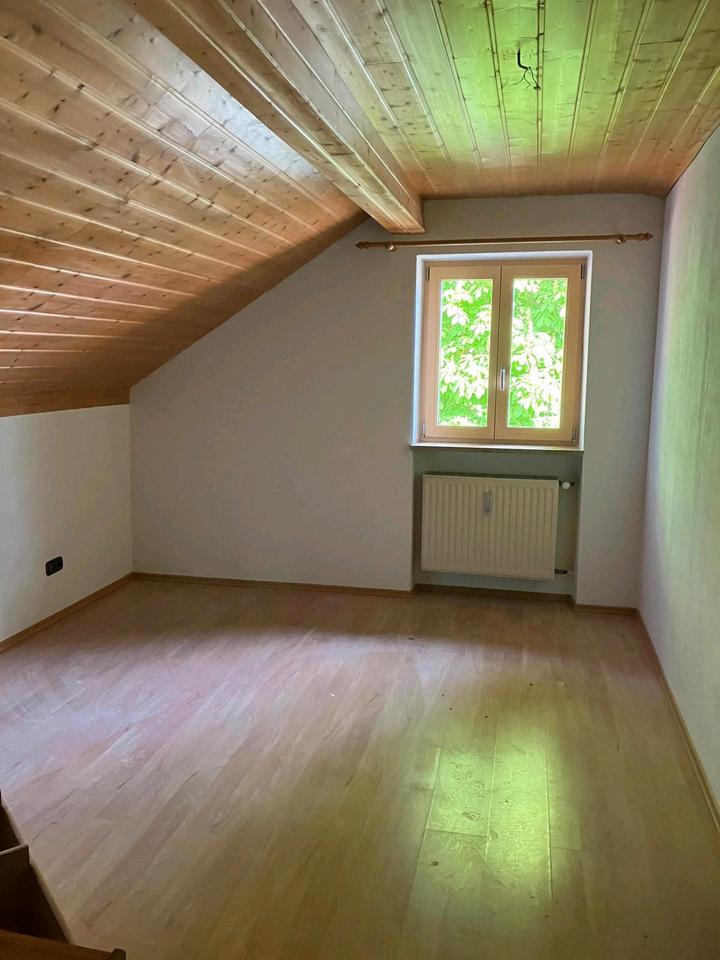 Thumbnail-Dachgeschosswohnung zu vermieten
