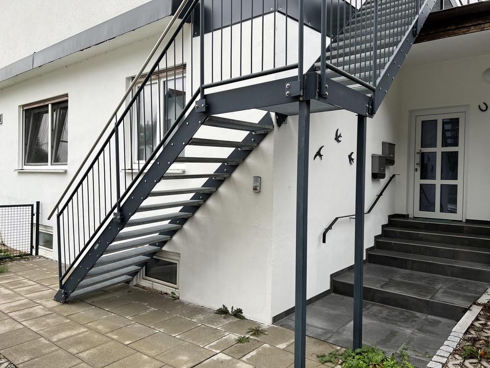 Thumbnail-** Traumwohnung mit EBK, Wintergarten und Garten - saniert