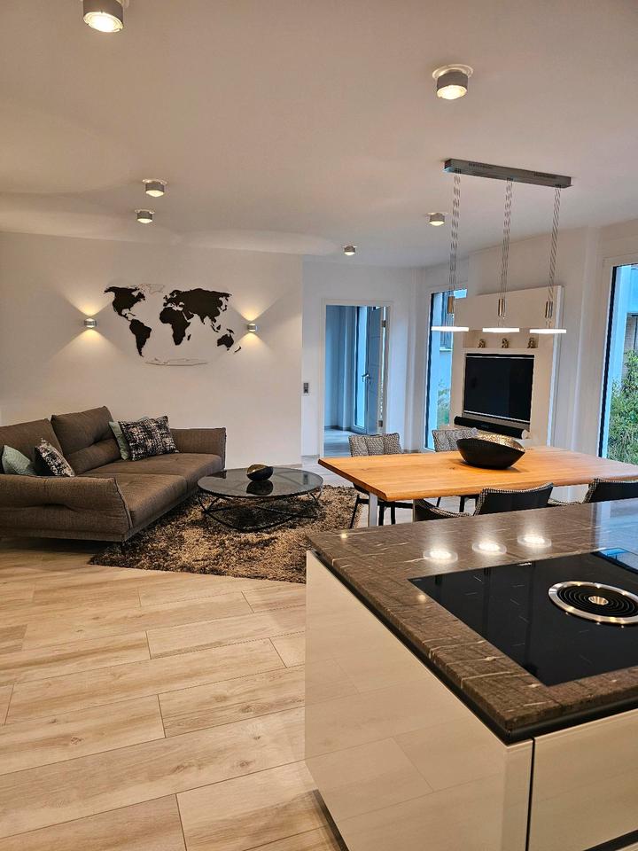 Thumbnail-Stilvoll möblierte 3,5-Zimmer-Wohnung im Rosensteinquartier