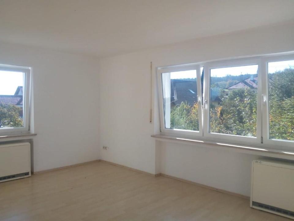 Thumbnail-Schöne, ruhige 3 ZBK mit Balkon