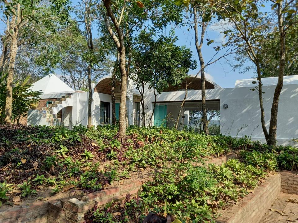 Thumbnail-Zwei Häuser naturnah 1 ha Grundstück in Santa CruzBolivien