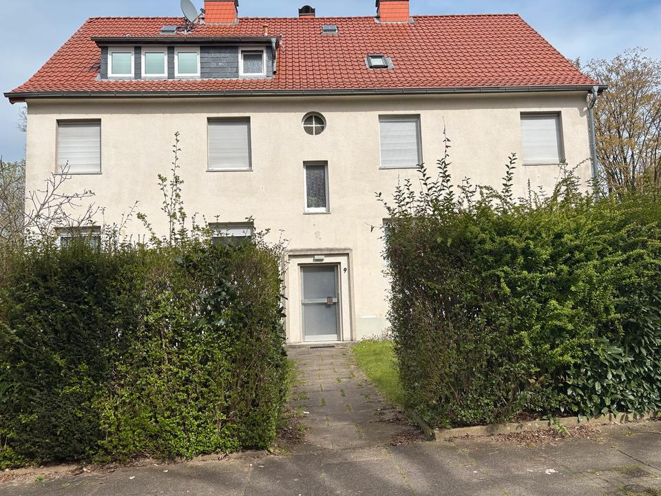 Thumbnail-*** Grundsanierte 2 Zimmer Wohnung mit Garage zu vermieten***