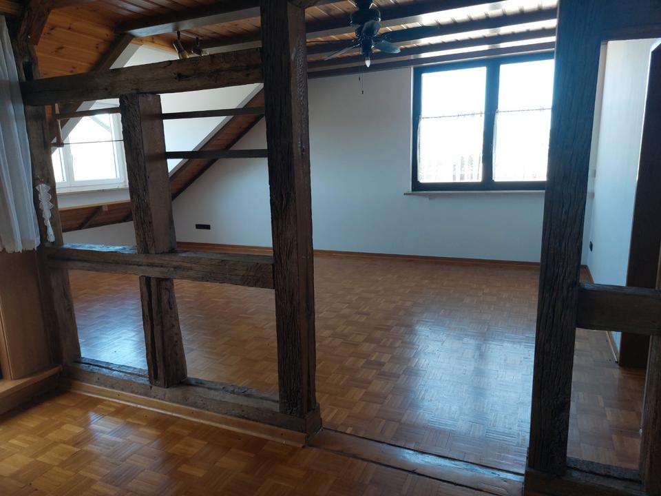 Thumbnail-4Zi;DG Whg 125m²; Üchtelhsn-OT Hesselbach;10 Km- SW in Kürze