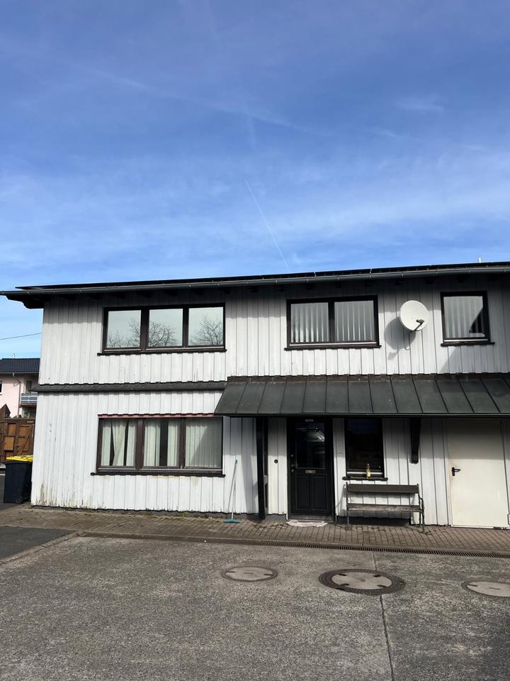 Thumbnail-Moderne Wohnung - auch als Büro nutzbar! - 140m²