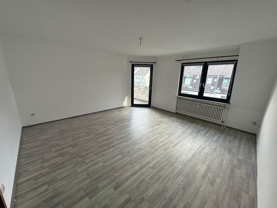 Thumbnail-Schöne 3 Zimmer Wohnung mit Balkon