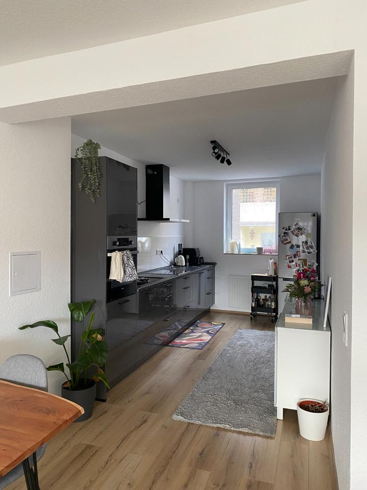 Thumbnail-Helle, renovierte 2-Zi.-Wohnung mit großem Balkon und Weitblick!