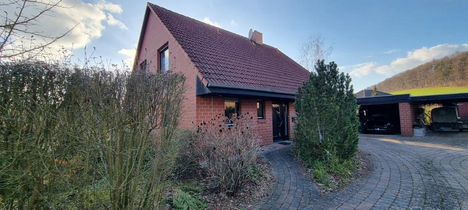 Thumbnail-Großzügiges Einfamilienhaus mit vielen Extras