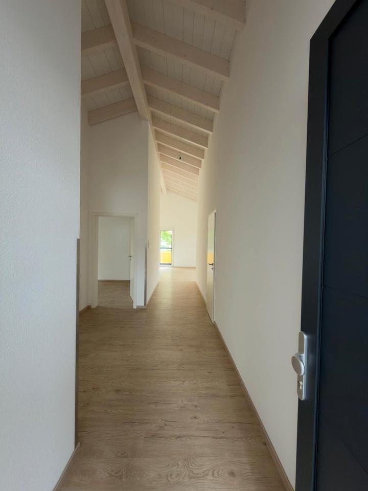 Thumbnail-Helle 3-Zimmer Penthouse Wohnung mit Dachterrasse + Balkon