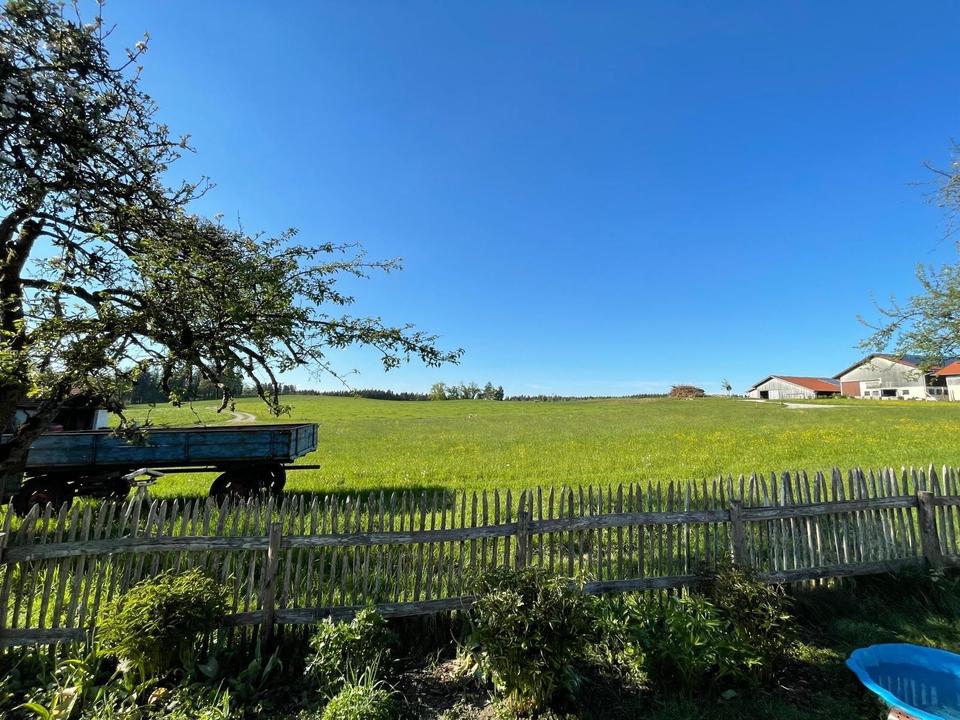 Thumbnail-Baugrundstück mit unverbautem Blick in 83129 Höslwang