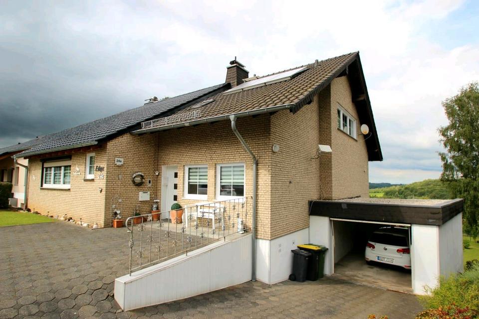 Thumbnail-Haus mit Einliegerwohnung