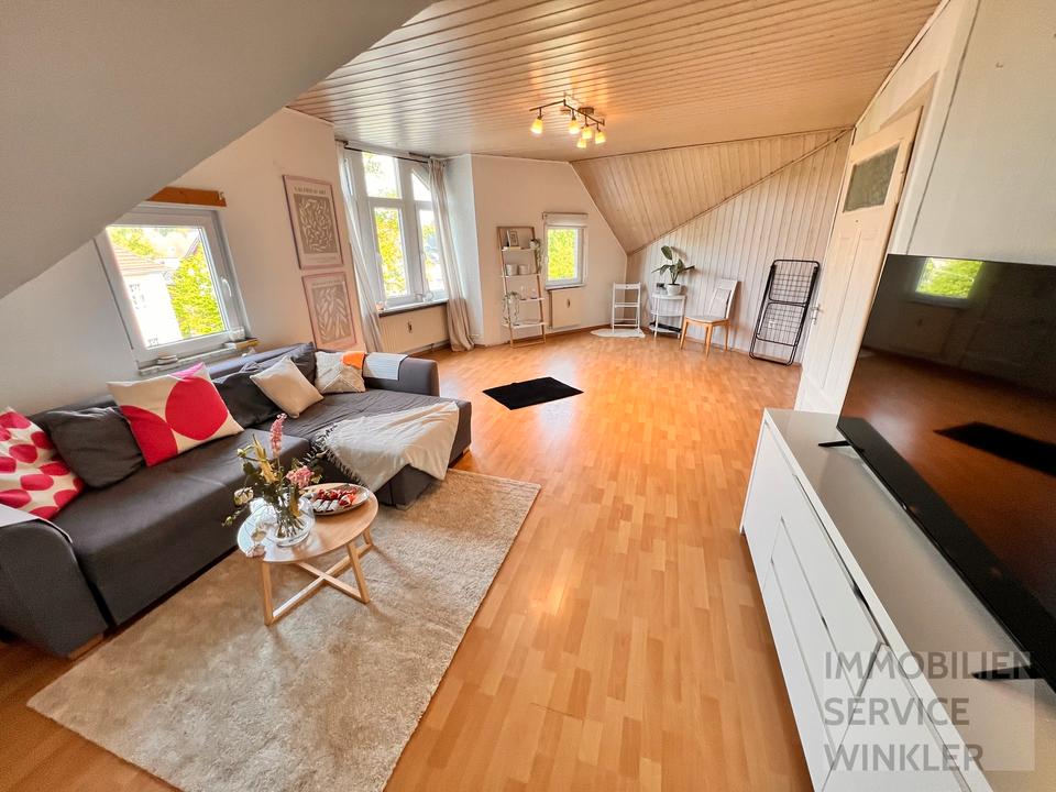 Thumbnail-Charmante DG Wohnung mit 2,5 ZKB im Herzen von Lemgo