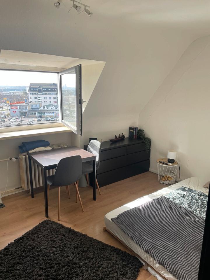 Thumbnail-1-Zimmer Wohnung in Köln Bickendorf