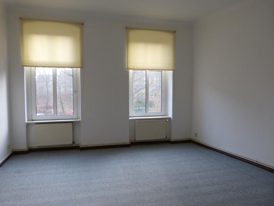 Thumbnail-3 Zi. Altbau Beresinchen 456 €