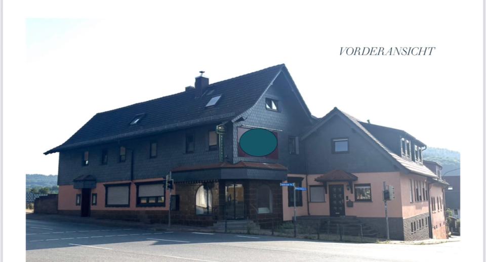 Thumbnail-Großes Haus mit Gewerbe & Wohnungen zu verkaufen