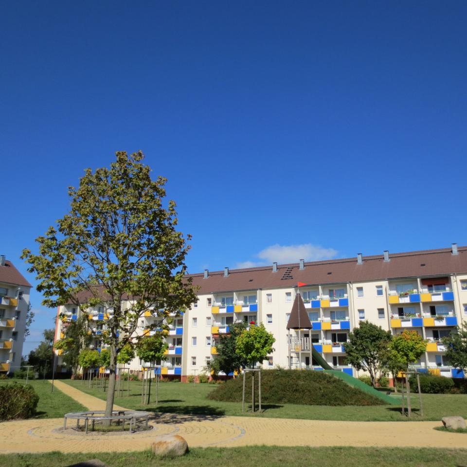 Thumbnail-3-Raum-Wohnung mit Blick auf den Spielplatz