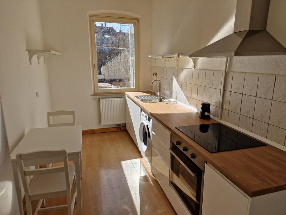 Thumbnail-WG-geeignet, frisch renoviert, 2-Zimmer-Wohnung mit Balkon