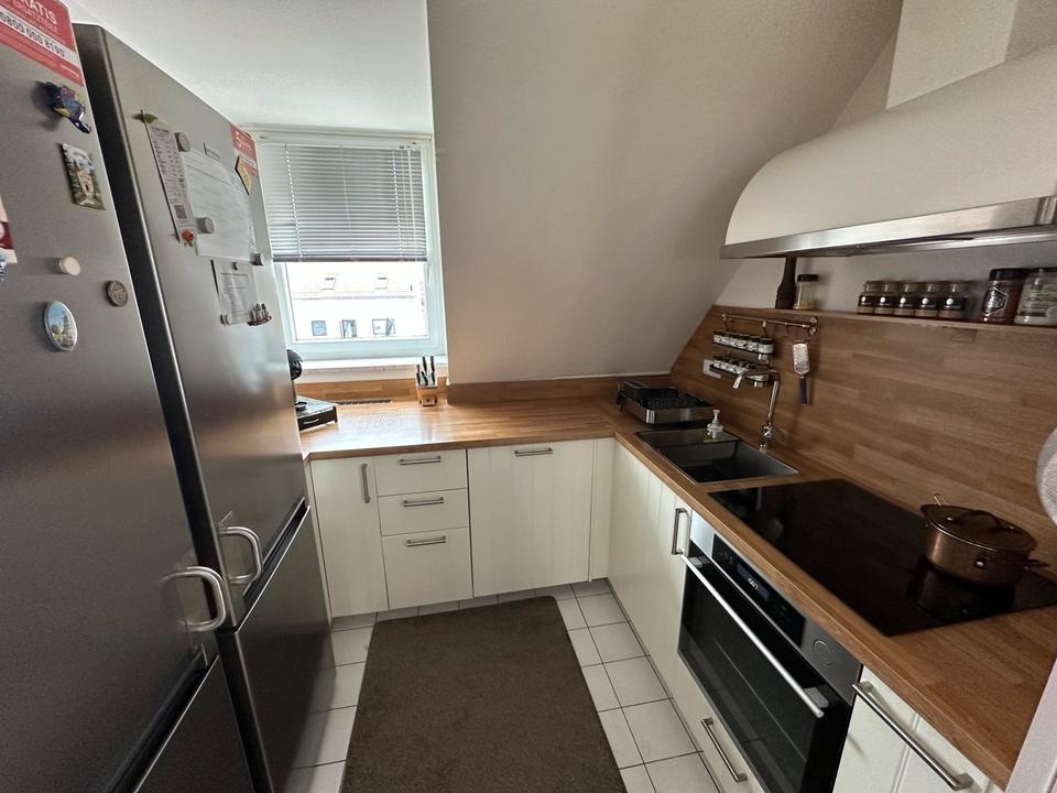 Thumbnail-Teilmöblierte 4,5 Zimmer Etagenwohnung + Balkon und 2 Stellplätze