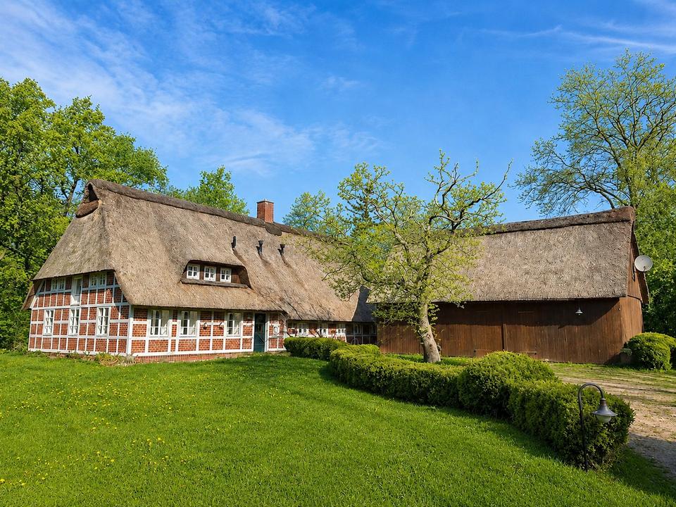 Thumbnail-Exklusives Reetdachhaus mit Scheune in Engelschoff-Neuland