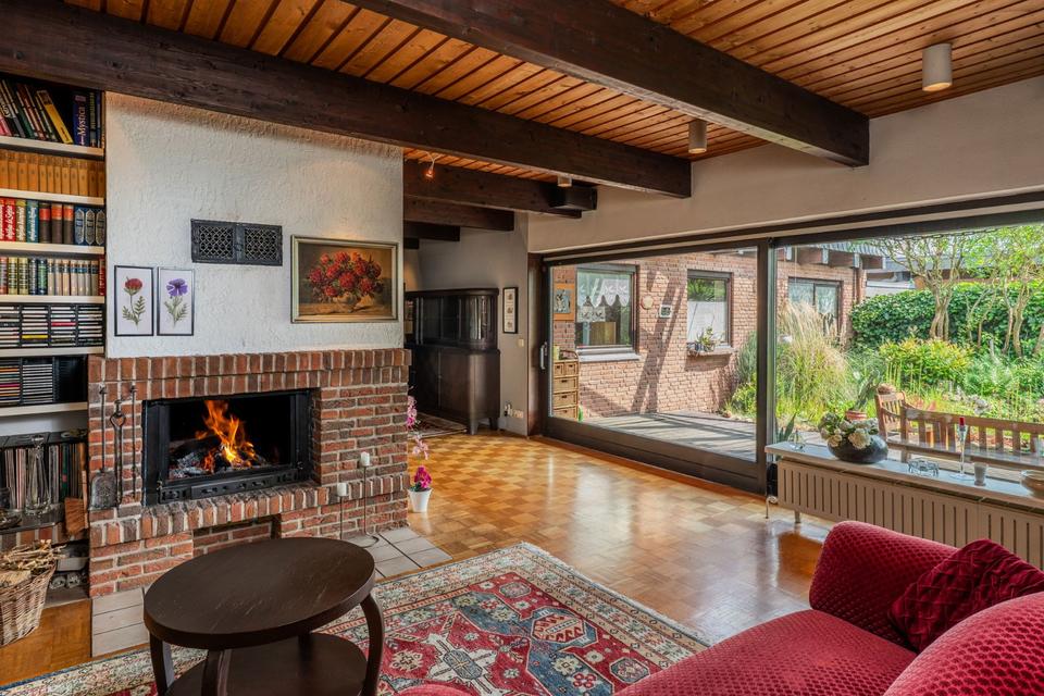 Thumbnail-Großzügiger Winkelbungalow mit Gartenidylle