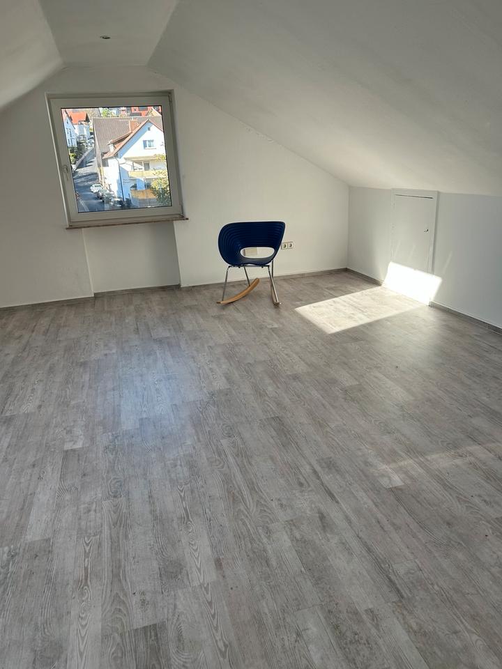 Thumbnail-Single 2 Zi-DG-Wohnung mit EBK