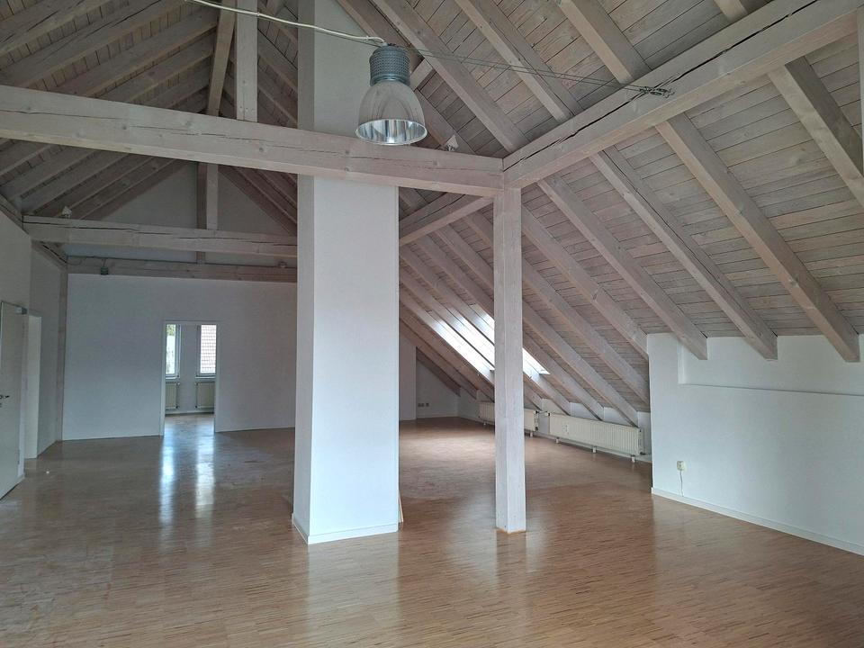 Thumbnail-Frisch renovierte Dachgeschosswohnung in Sendling