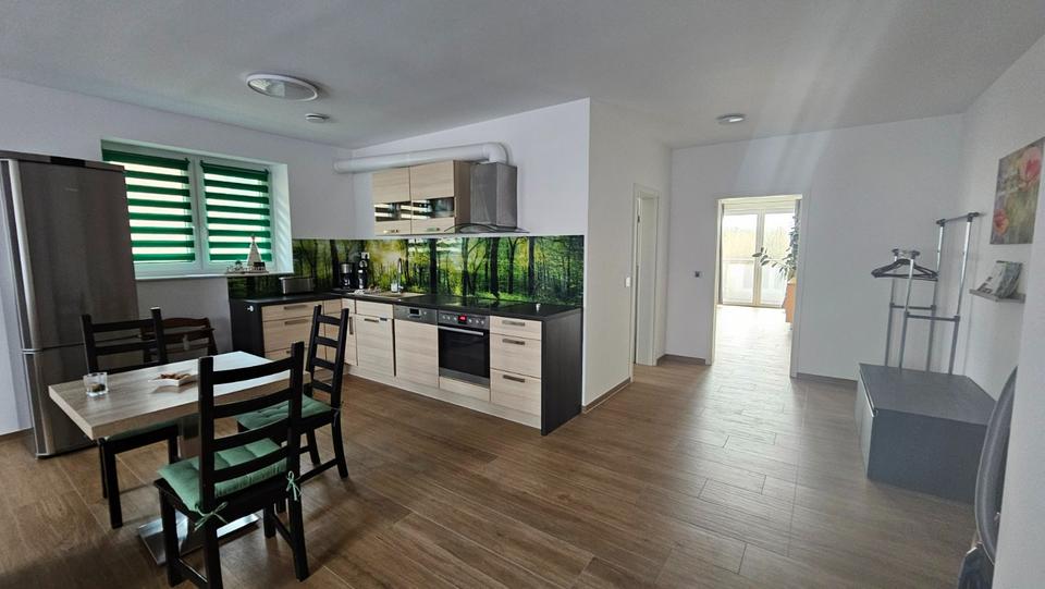 Thumbnail-eine helle moderne möblierte 2-Zi. WG mit Balkon, 75qm