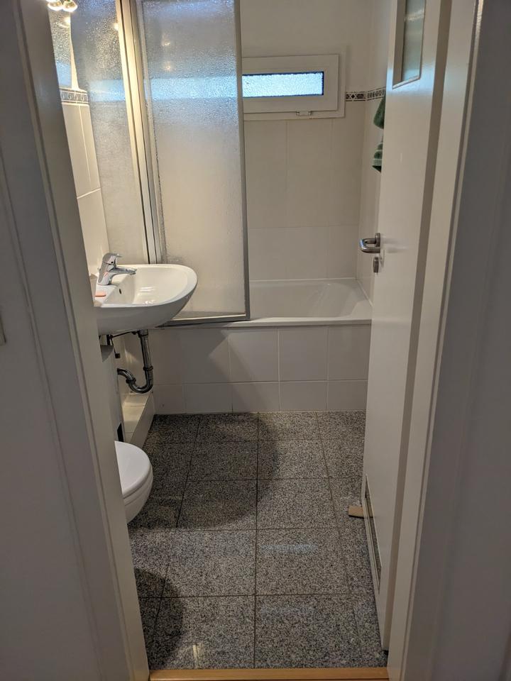 Thumbnail-ERDGESSOSSWOHNUNG IN KIRCHRODE ZU VERKAUFEN