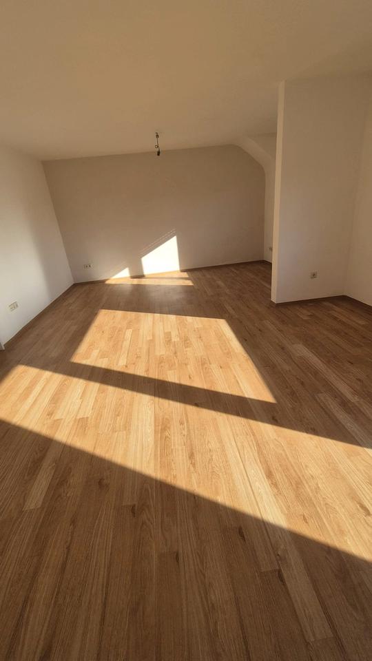 Thumbnail-3-Zimmer-Wohnung Dachgeschoss
