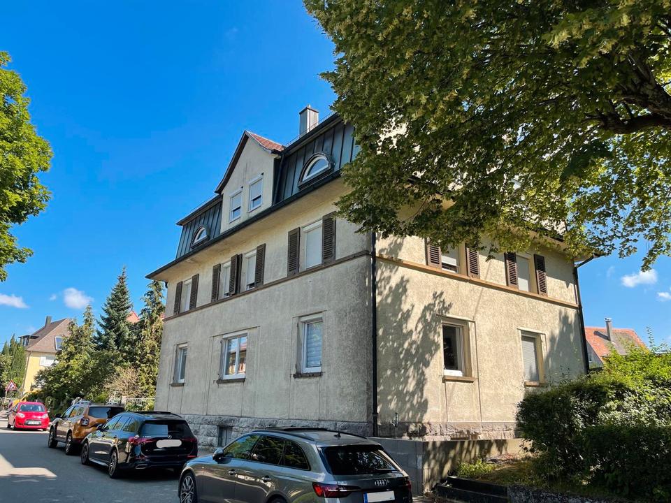 Thumbnail-Großzügige Dreieinhalb-Zimmer-Wohnung