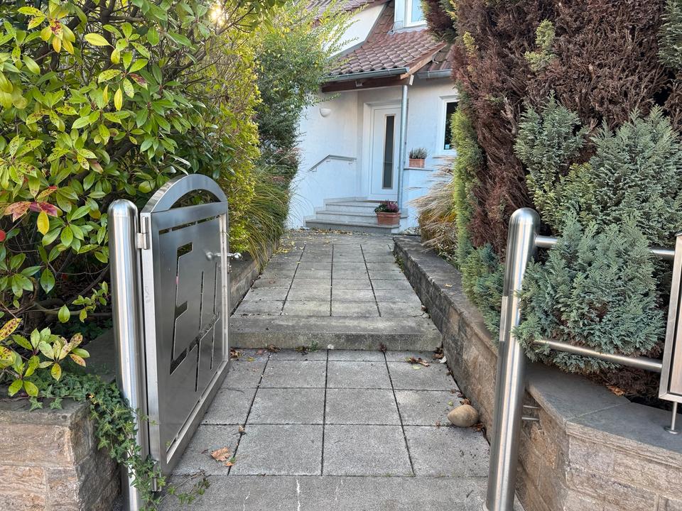 Thumbnail-Ankommen & Wohlfühlen: Großzügiges Einfamilienhaus mit Kachelofen