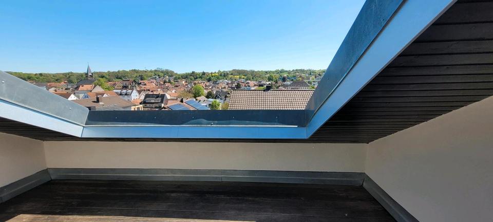 Thumbnail-komplett renovierte DG-Wohnung mit Traumblick in Östringen