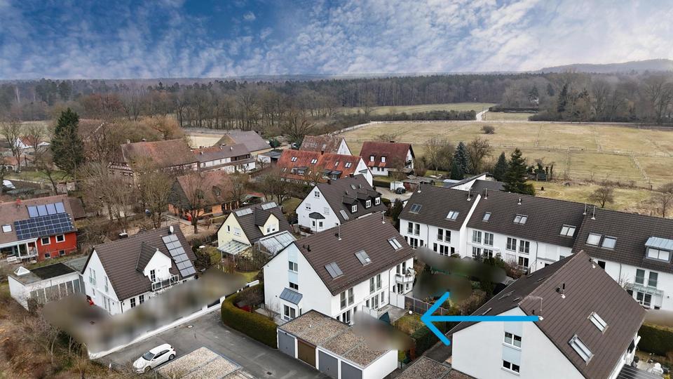 Thumbnail-Exklusives RMH mit Garten, Garage, EBK und Terrasse zur Vermietung in Nürnberg - Pillenreuth